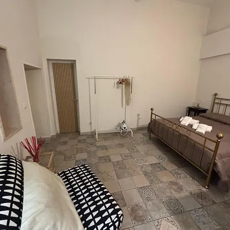 Whiteflower Apartment Bari